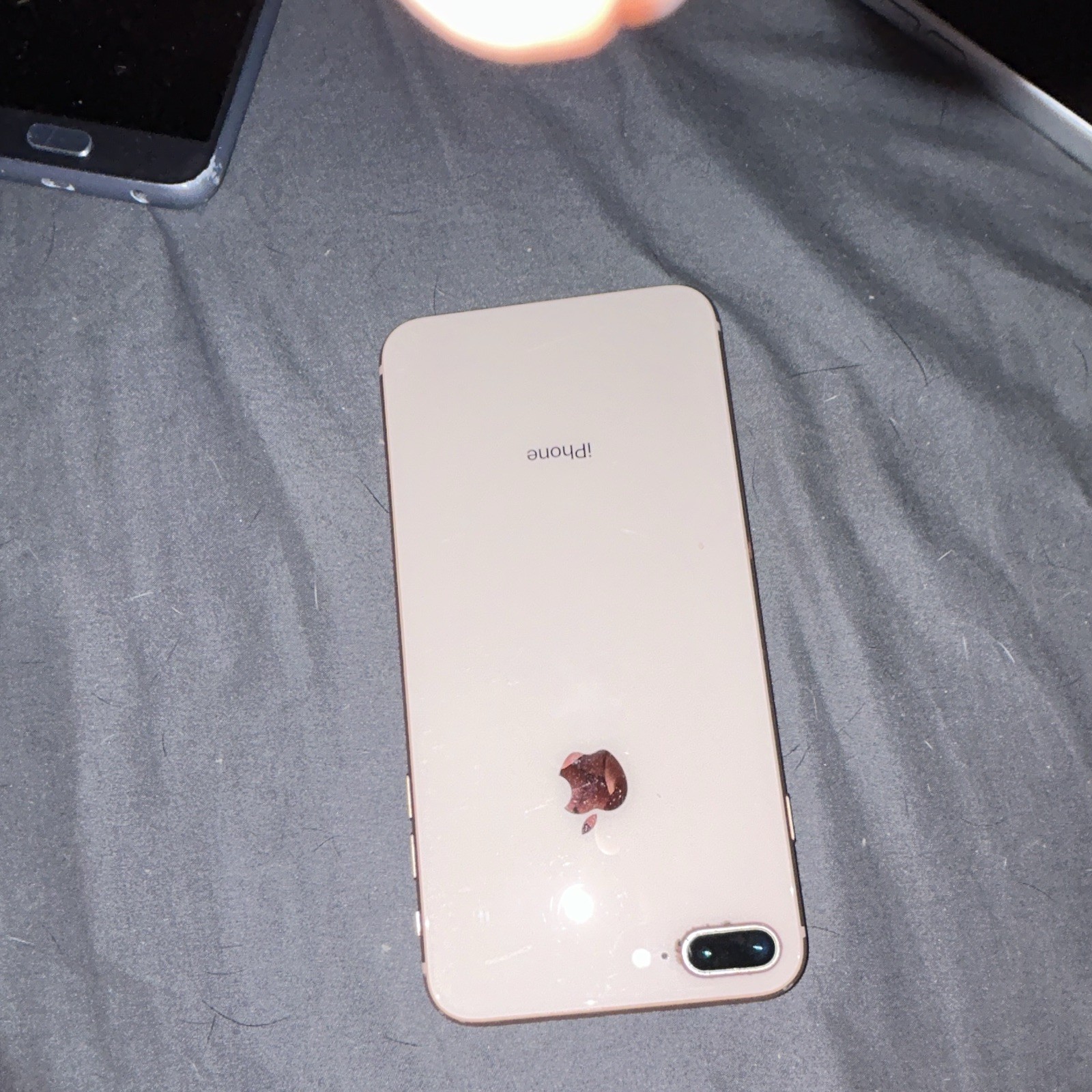 Apple iPhone 8 Plus Gold Smartphone Bar Style 12 MP Rear Camera