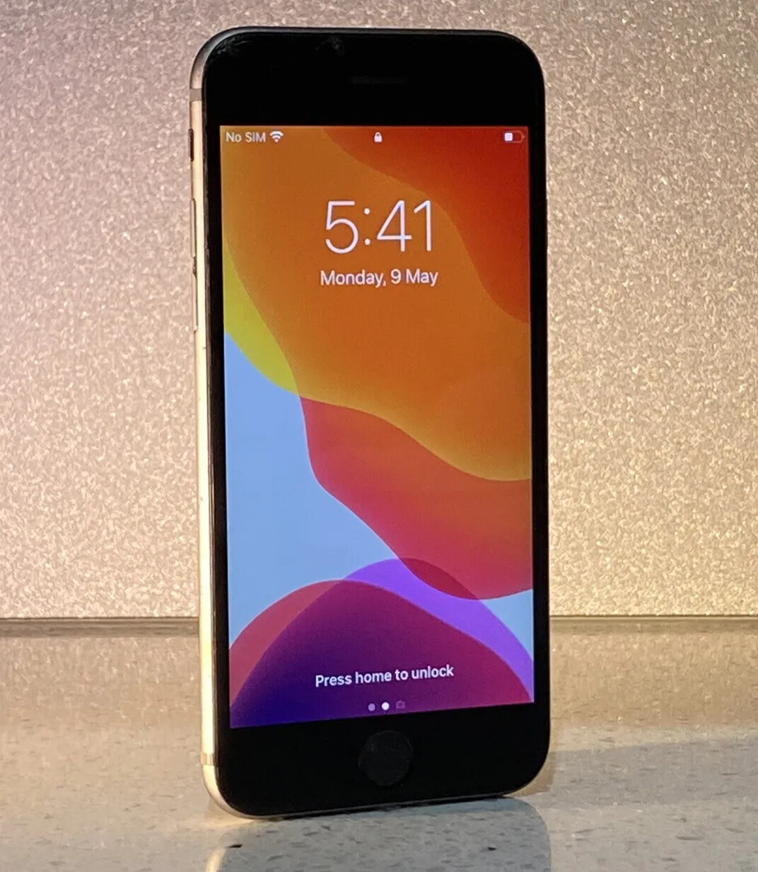 Apple iPhone 6s – 64GB – Grey A1688 (CDMA + GSM) /DO