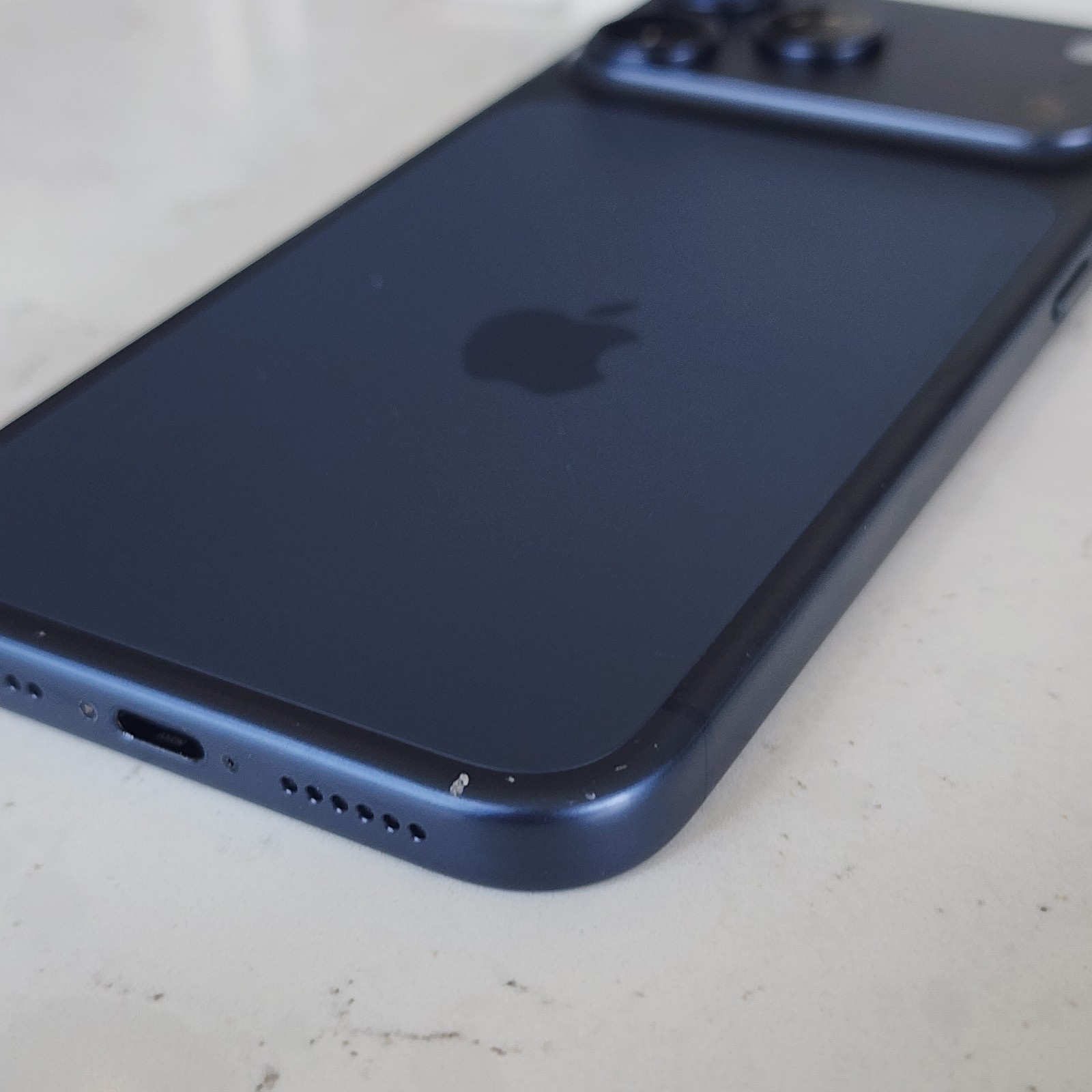 Apple iPhone 17 Pro Max – 256 GB – Deep Blue (AT&T) Esn Checks