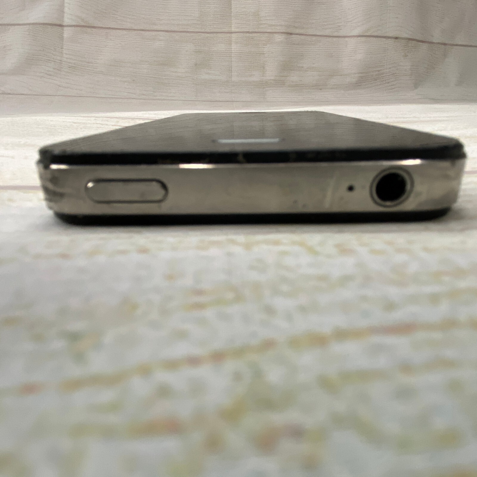 Black Apple iPhone 4 Model A1349 Untested Broken Glass Screen – For Parts