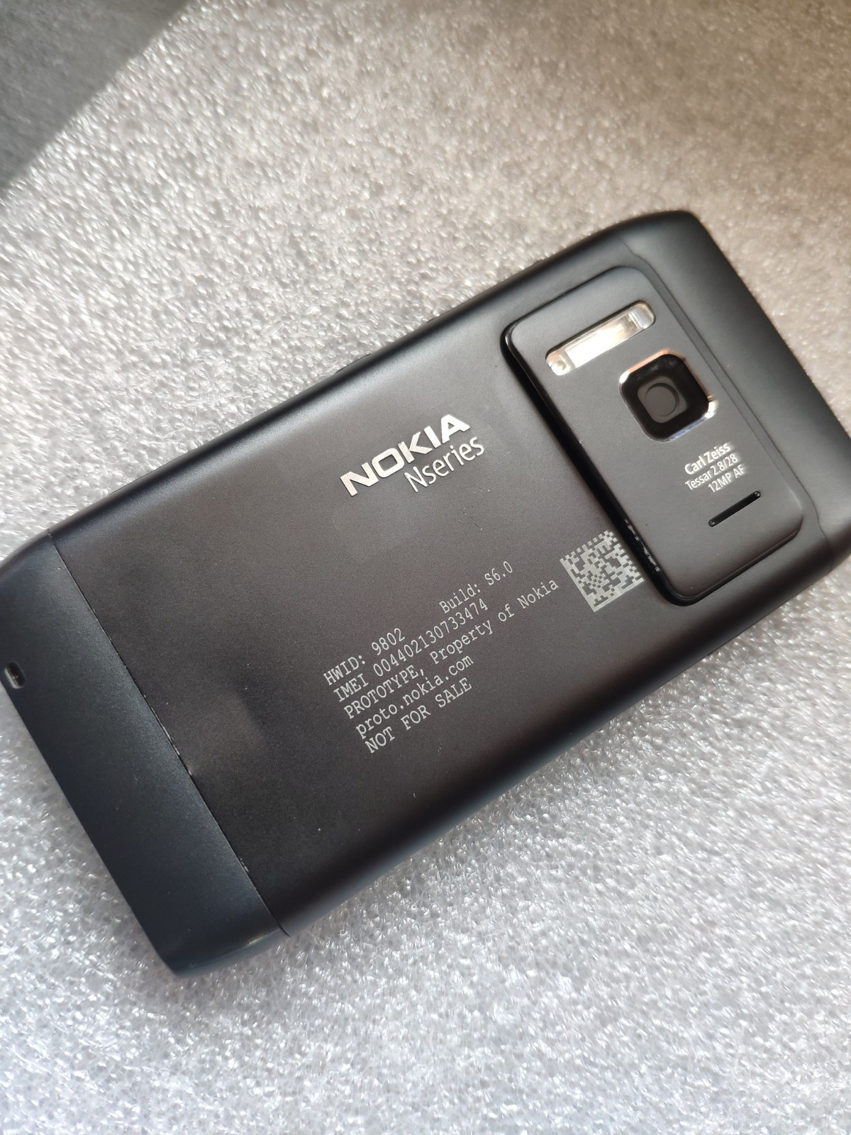 NOKIA N8 Prototype