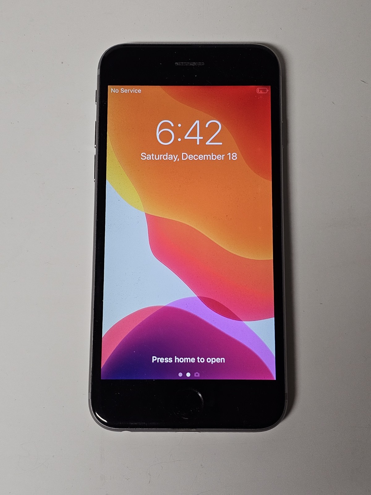 Apple iPhone 6s – 16 GB – Space Gray (Unlocked, Screen Doesn’t Respond To Touch)