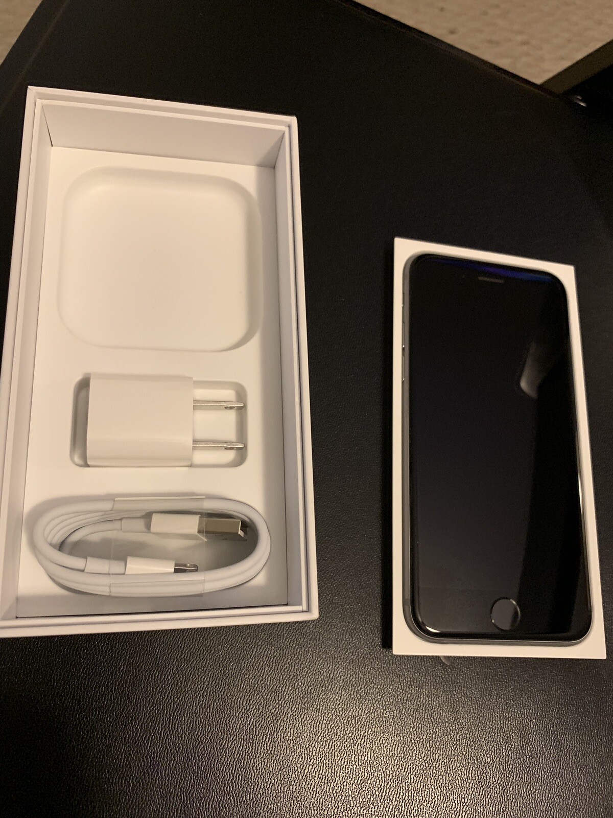 Apple iPhone 6s – 16GB – Space Gray (Sprint) A1688 (CDMA + GSM)