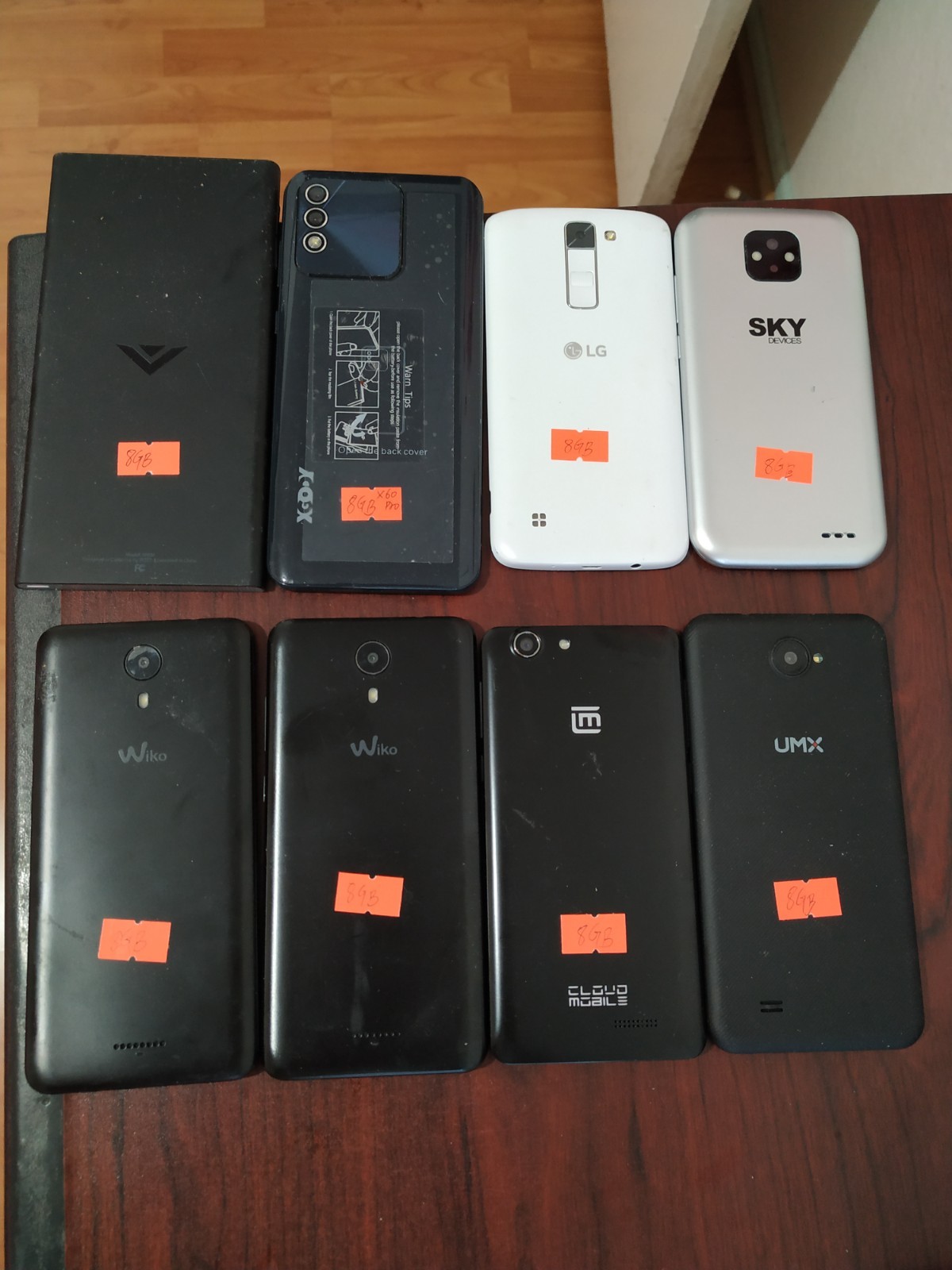 Lot of 8 Mixed Brand LG K7/ SKY Elite H5/ Wiko C210AE (2pc)/XR6M10 and other 8GB