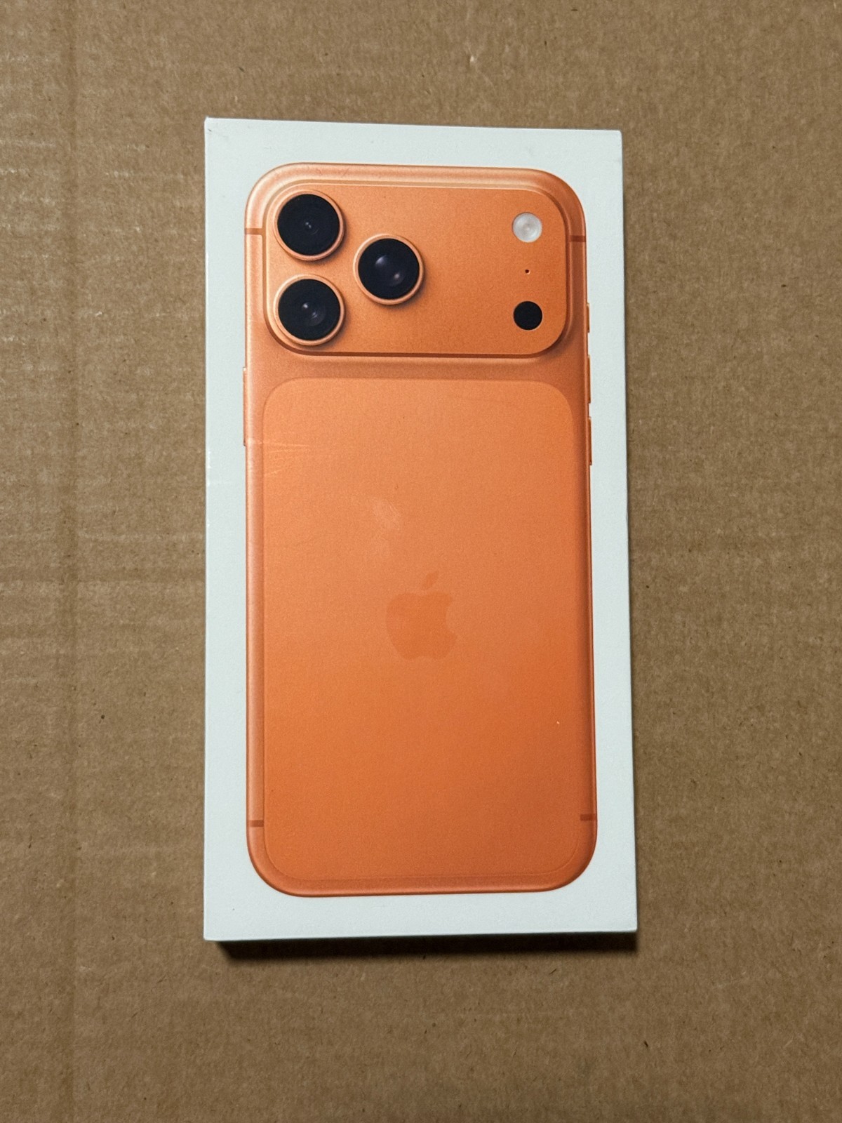 Apple iPhone 17 Pro Max – 1 TB Cosmic Orange OR Silver Unlocked 1 YEAR WARRANTY
