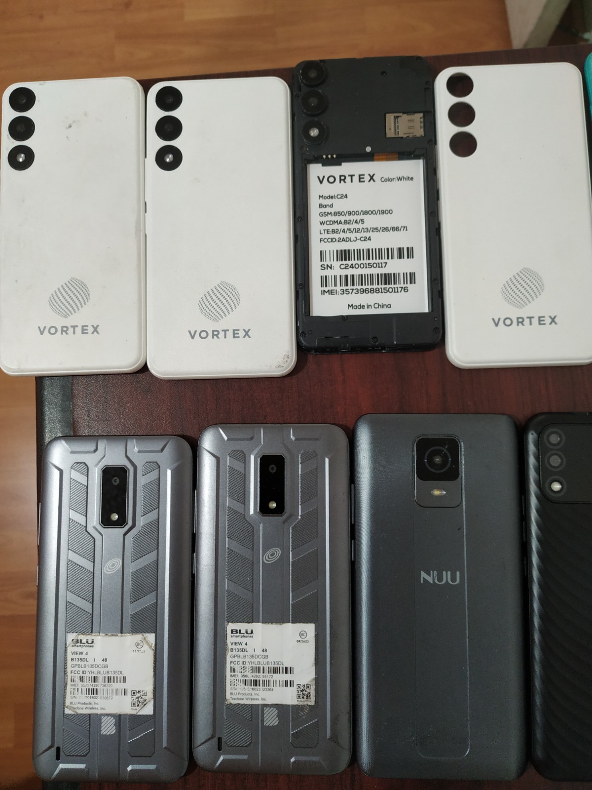 Lot of 10 Mixed Brand VORTEX C24 / WIKO / BLU/NUU /and other Smartphone For part