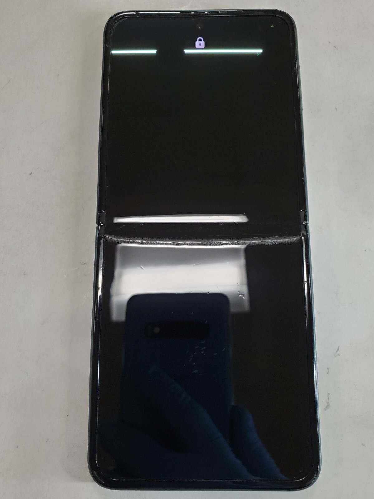 Samsung Galaxy Z Flip 3 5G 128GB F711U Green AT&T/Unlocked – Read – 328J – 328J