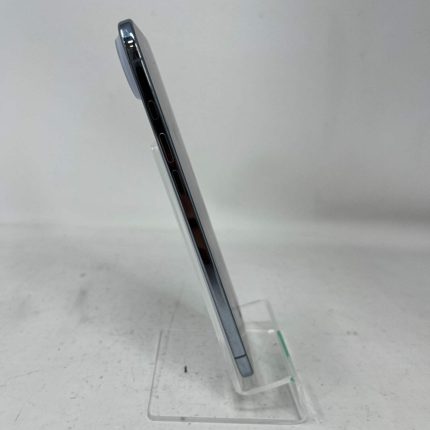Factory Unlocked Apple iPhone Air 256GB Sky Blue MG1D4LL/A