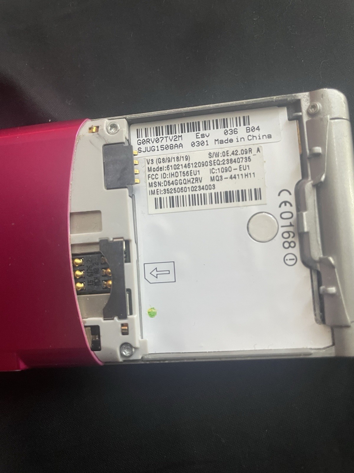 Motorola RAZR V3 Pink/Silver Flip Phone (T-Mobile) WORKS 2 Motorola Chargers