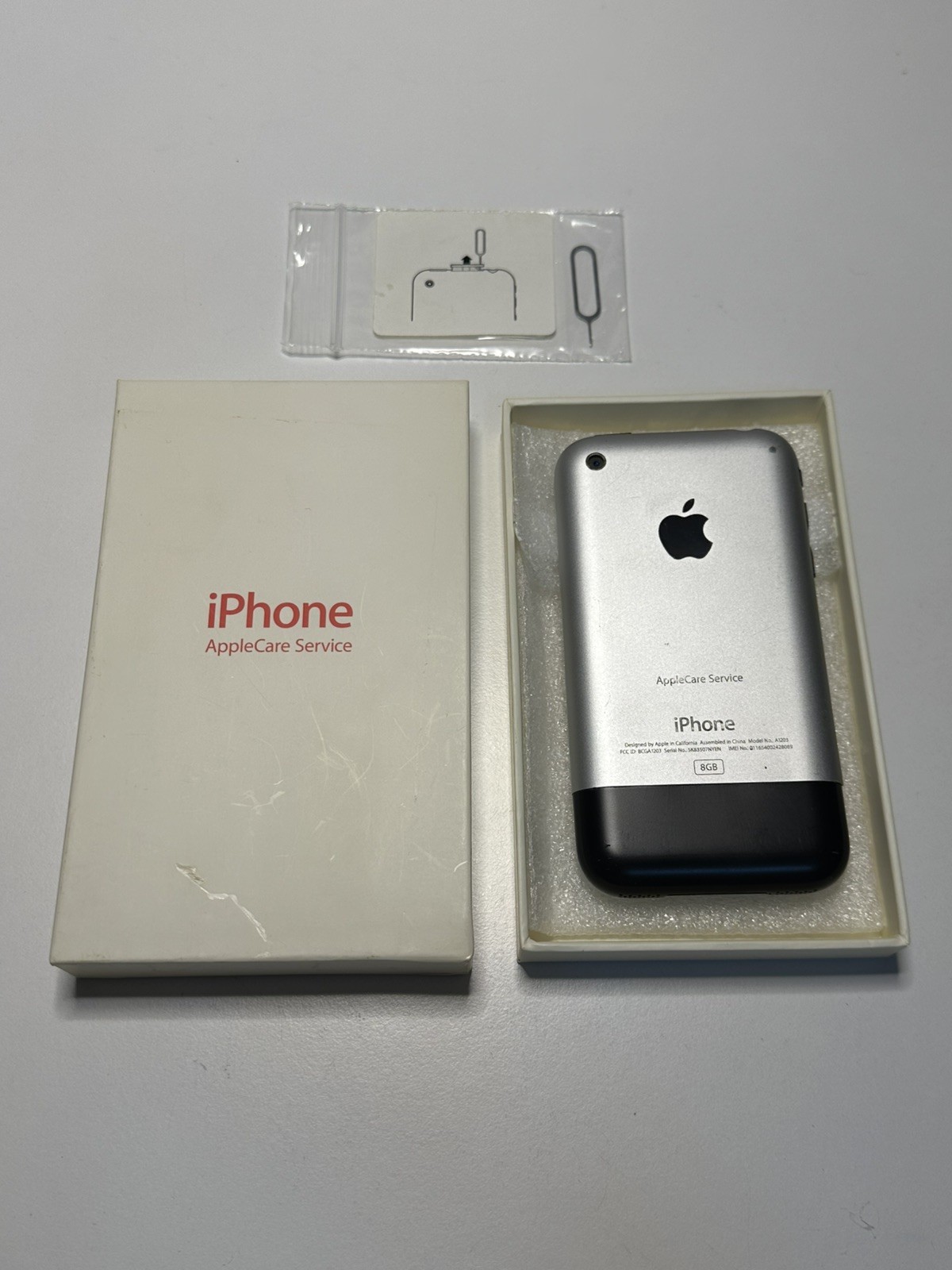RARE AppleCare Service Loaner iPhone 1st Generation 8GB MB190LL A1203 2G + Box