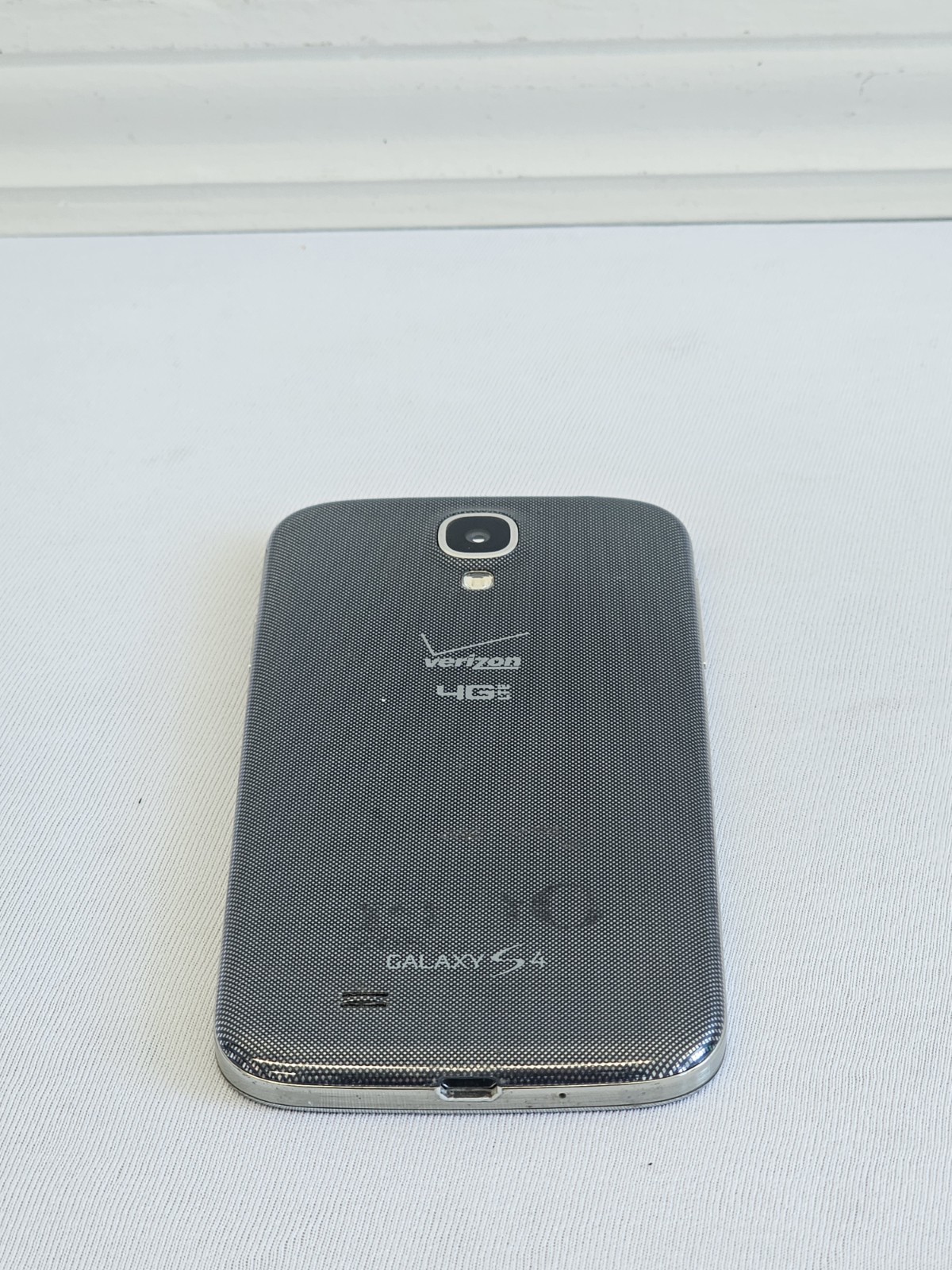 Samsung Galaxy S4 SCH-I545 Smartphone Carrier – Verizon Storage – 16GB Micro USB