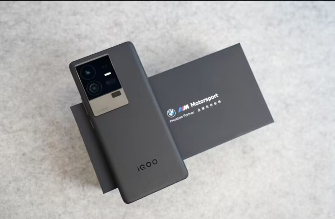 vivo iQOO 11 Pro 5G 6.78″ 50MP Android 13 Snapdragon 8 Gen 2 4700mAh unlocked