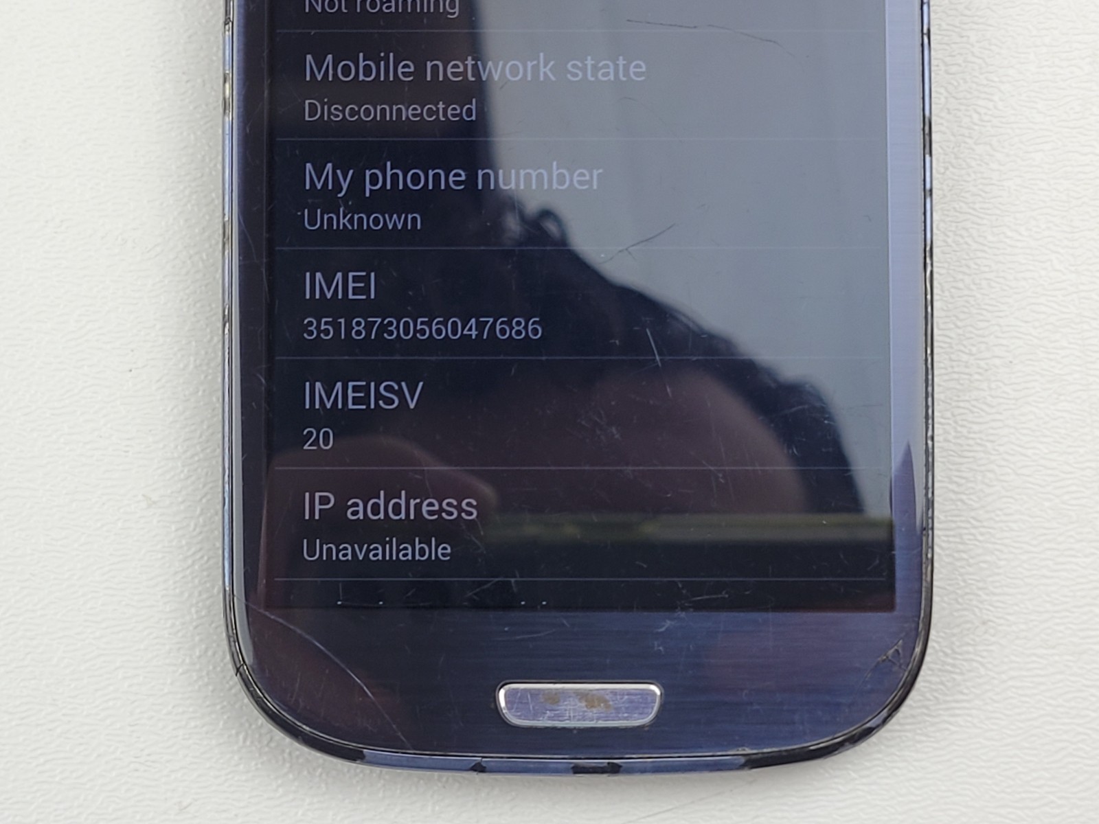 Samsung Galaxy S III (S3) (SGH-i747) 16GB (AT&T) – CRACKED – Clean IMEI – B414