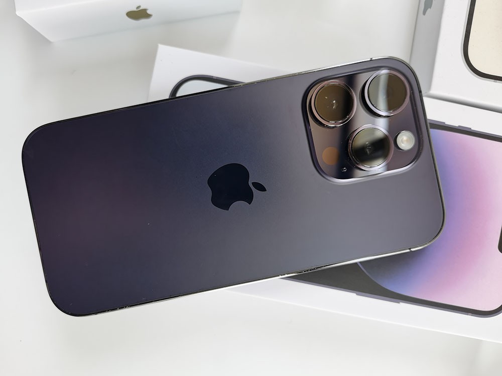 Apple iPhone 14 Pro -1TB – 6.1″ -48MP – Good condition -Unlocked – BOXED