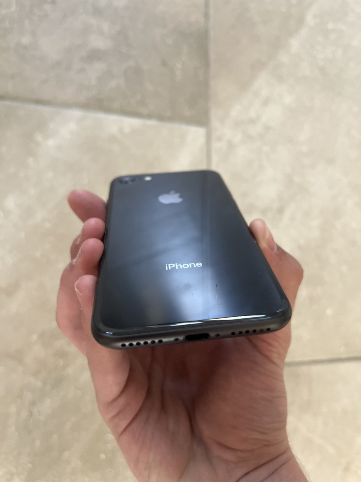 Apple iPhone 8 64GB Space Gray GSM A1897 – Locked (AT&T) 98% Battery Health