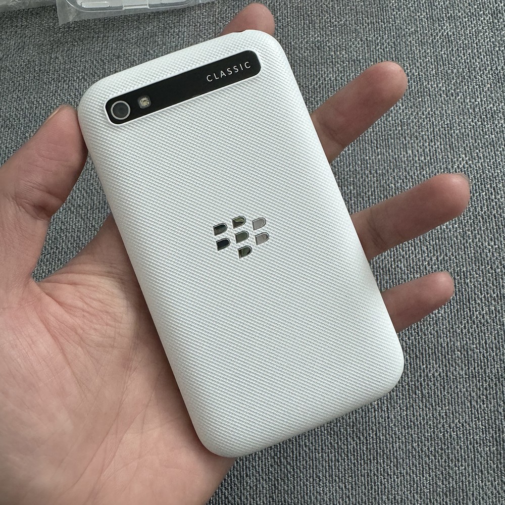 BlackBerry Classic Q20 16GB+2GB RAM Unlocked 4G LTE Qwerty Keyboard Mobile Phone