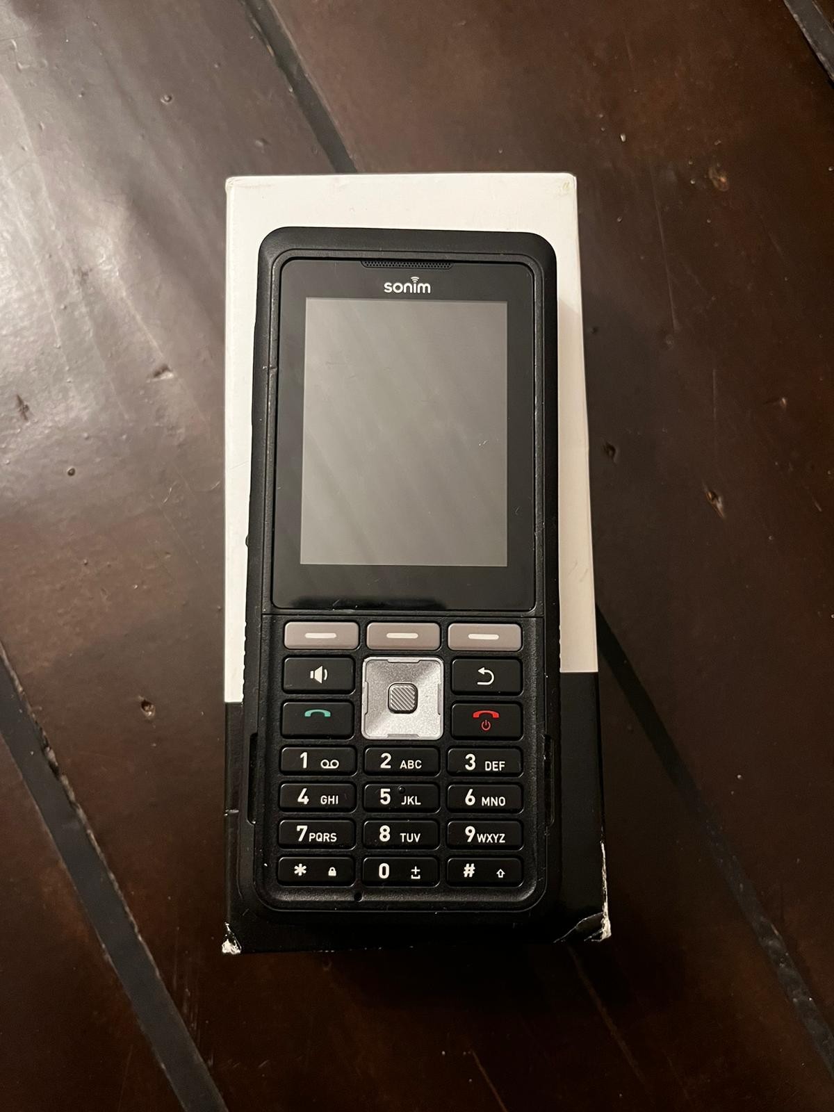 Sonim XP5plus XP5900 AT&T FirstNet GSM Unlocked 16GB phone (no knobs)