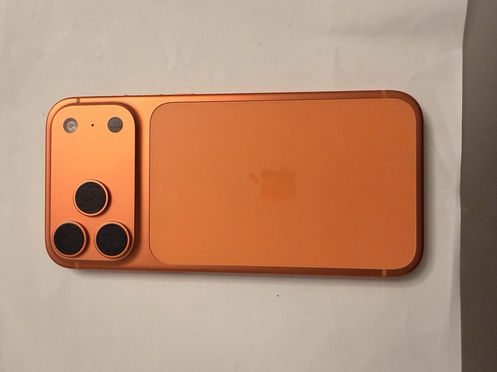 Apple iPhone 17 Pro Max – 512 GB – Cosmic Orange (Verizon) Open Box – A3257