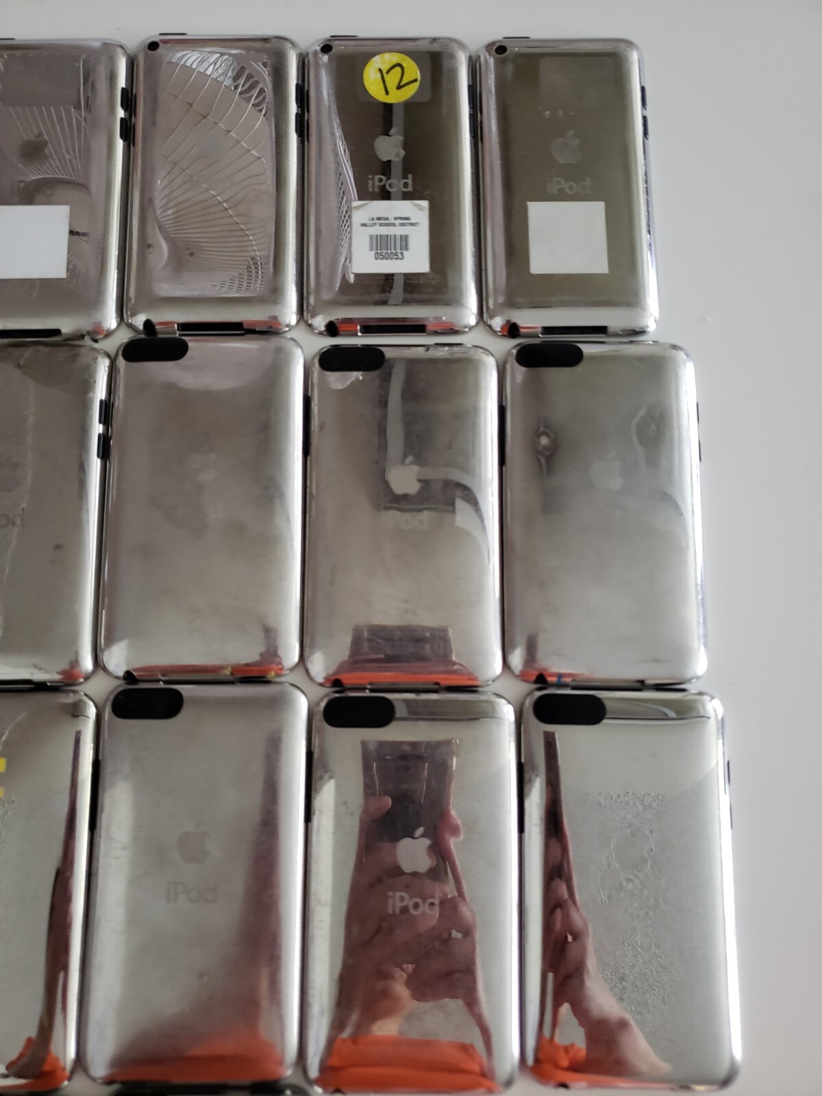 Lot of 18 Apple iPod Touch 1st, 2nd, 3rd, and 4th Gen for parts