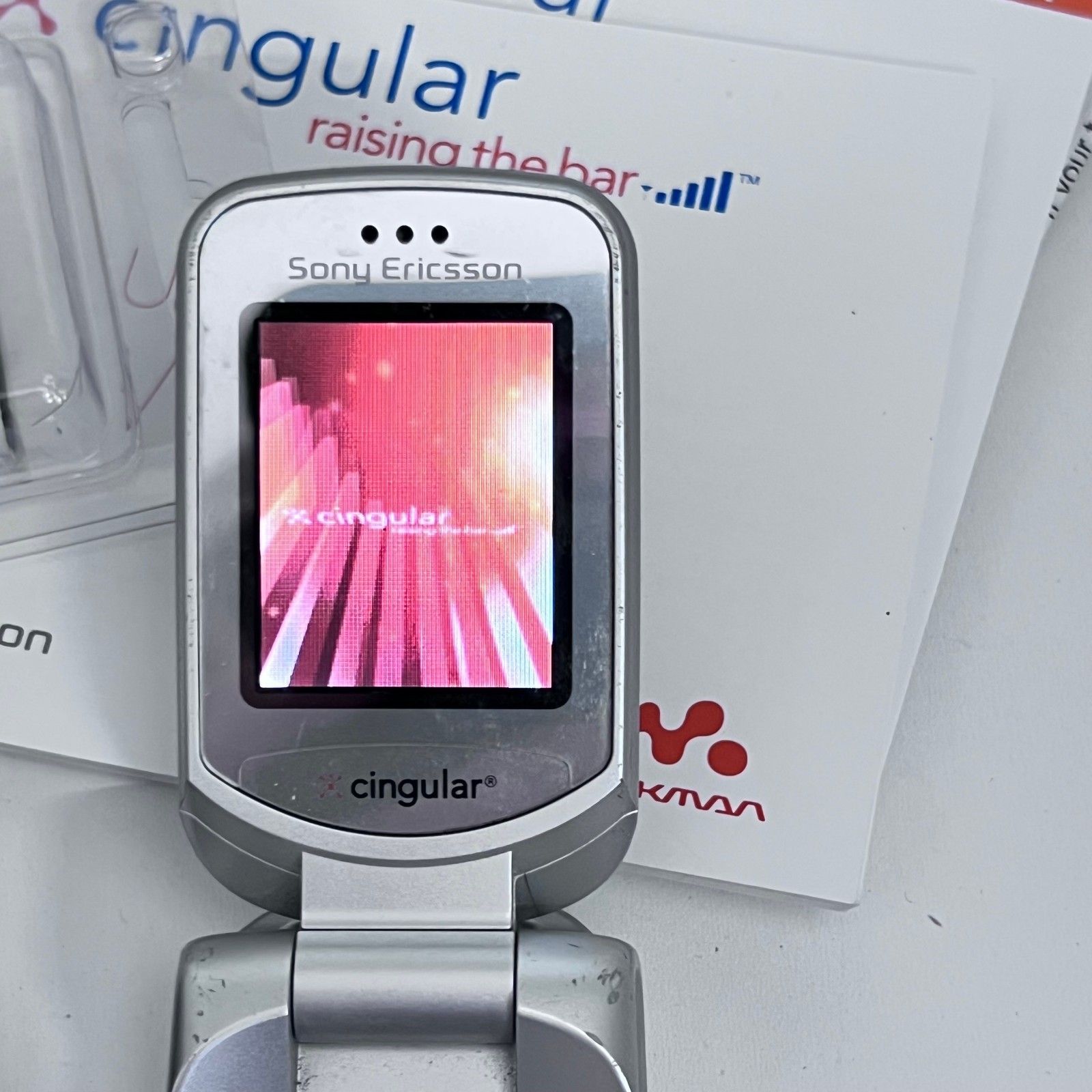 Sony Ericsson Walkman W300i (Cingular Wireless) MP3 Flip Phone Vintage Tested