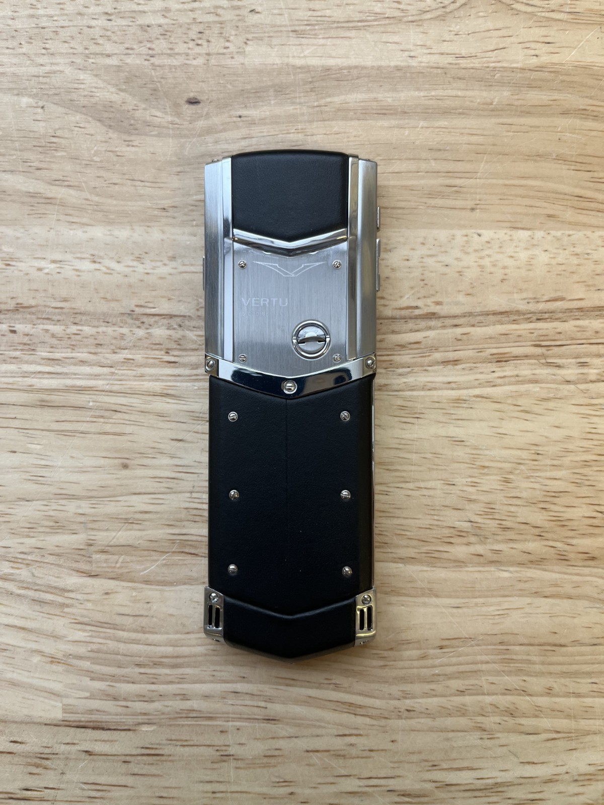 VERTU S-000168 RM-266V Luxury Mobile Phone Black & Grey – Accessories Included