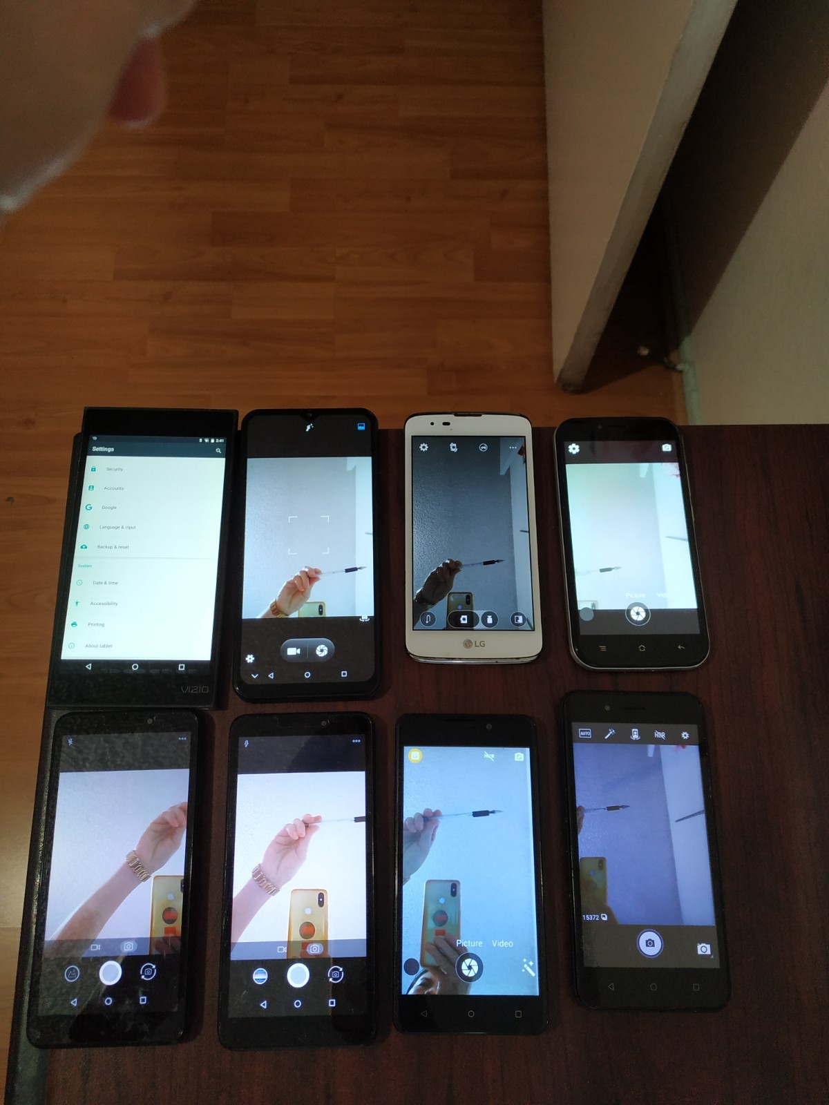 Lot of 8 Mixed Brand LG K7/ SKY Elite H5/ Wiko C210AE (2pc)/XR6M10 and other 8GB