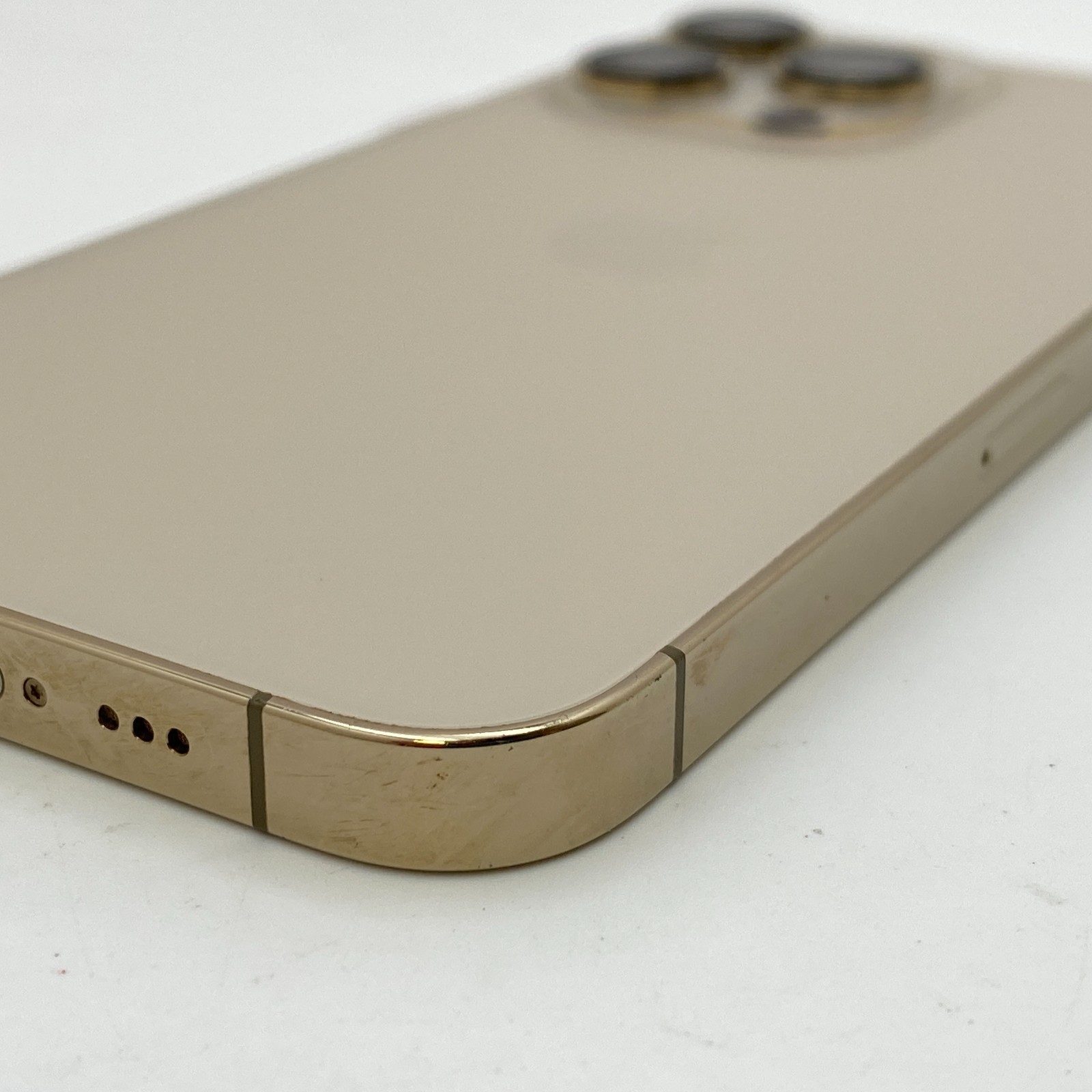 Apple iPhone 13 Pro – 512GB – Gold (Unlocked) – Fair Condition