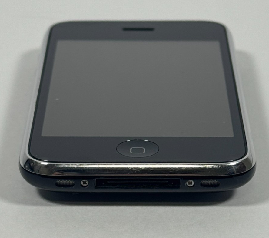 Vintage Apple iPhone 3GS Model A1303 Black For Parts / Not Working – UNTESTED