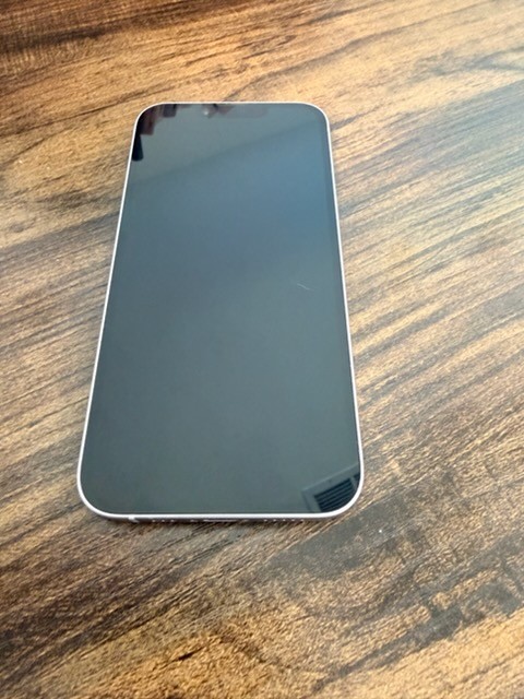 Apple iPhone 14 Purple 12MP iOS Smartphone 6.1″ Screen Bluetooth Wi-Fi NFC