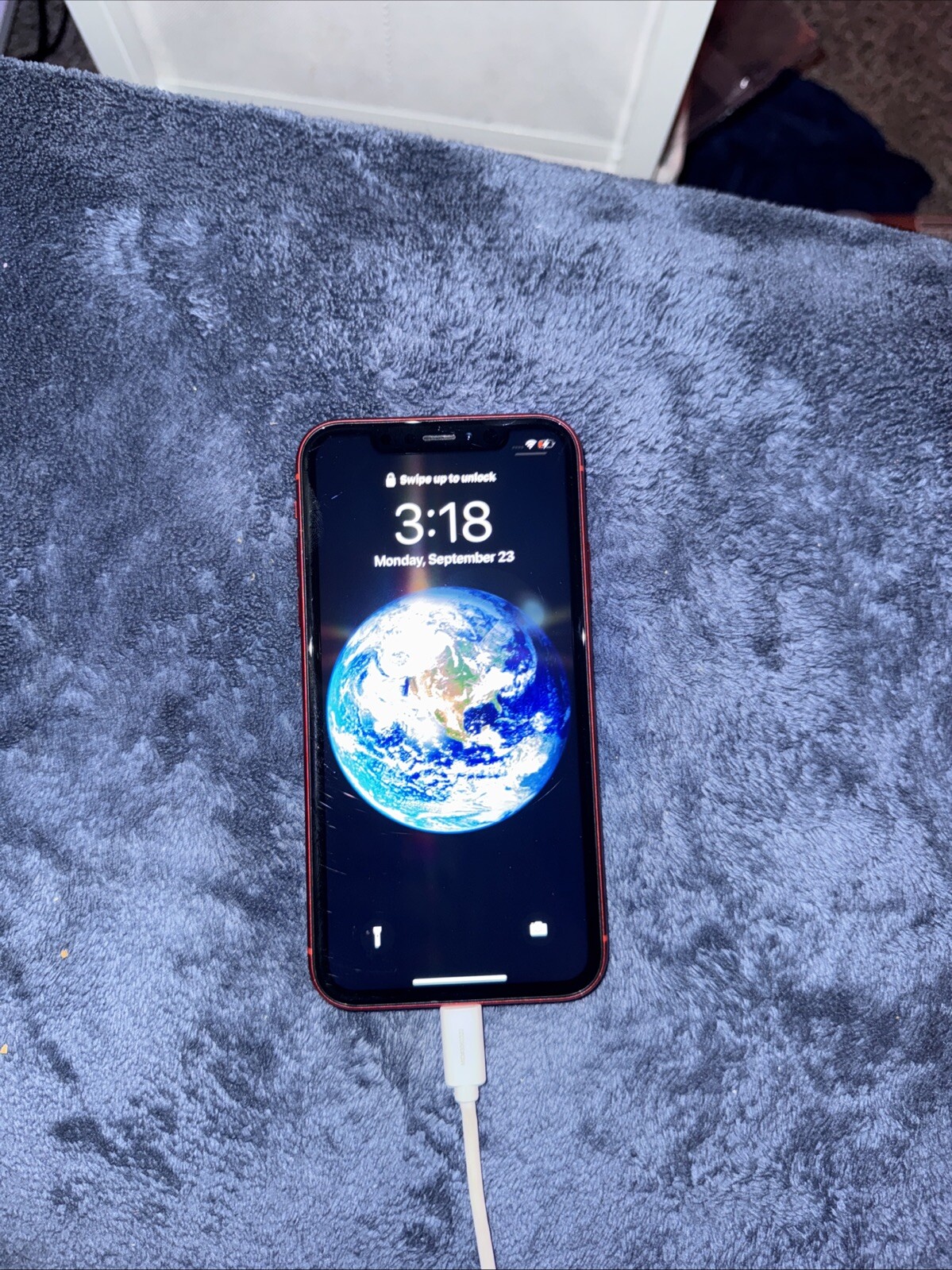Apple iPhone XR (PRODUCT)RED – 64GB – (T-Mobile) A1984 (CDMA + GSM)