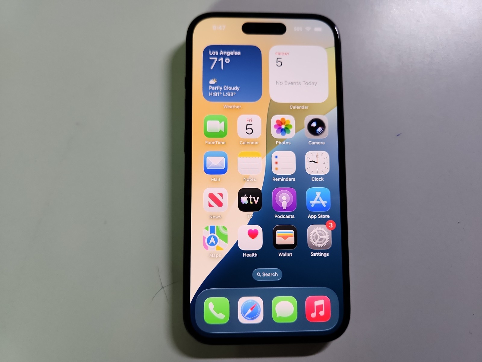 Apple iPhone 15 A2846 eSIM 5G 128GB Unlocked Clean IMEI BH=100% Charged 68 Times