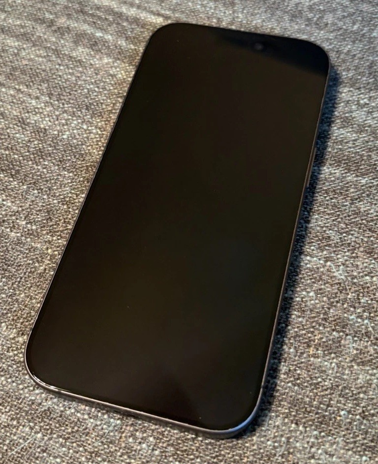 Apple iPhone 17 256GB Black Smartphone/Excellent Condition