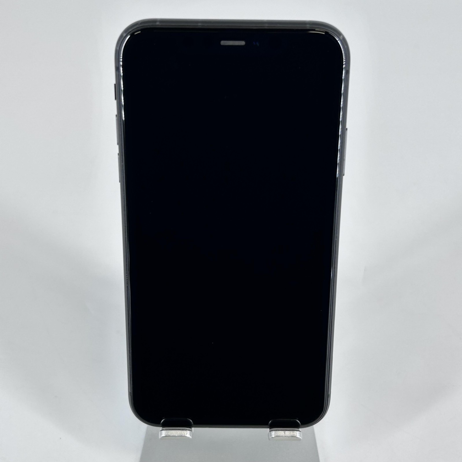 Apple iPhone 11 Black 64GB Unlocked – Good w/ White Spots