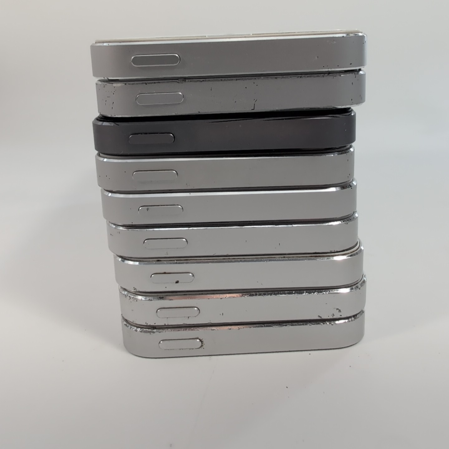 Lot of 9 Apple iPhone 5s A1453 A1533 Smartphones for Parts or Repair – IP5SL1