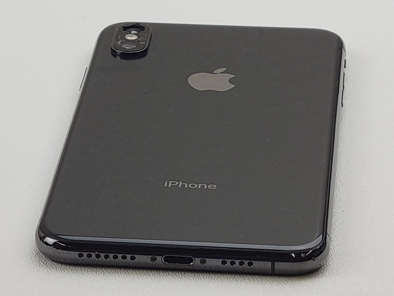 Apple iPhone XS Max (A1921) 64GB (Unlocked) – *DAMAGED* – Clean IMEI – H8021