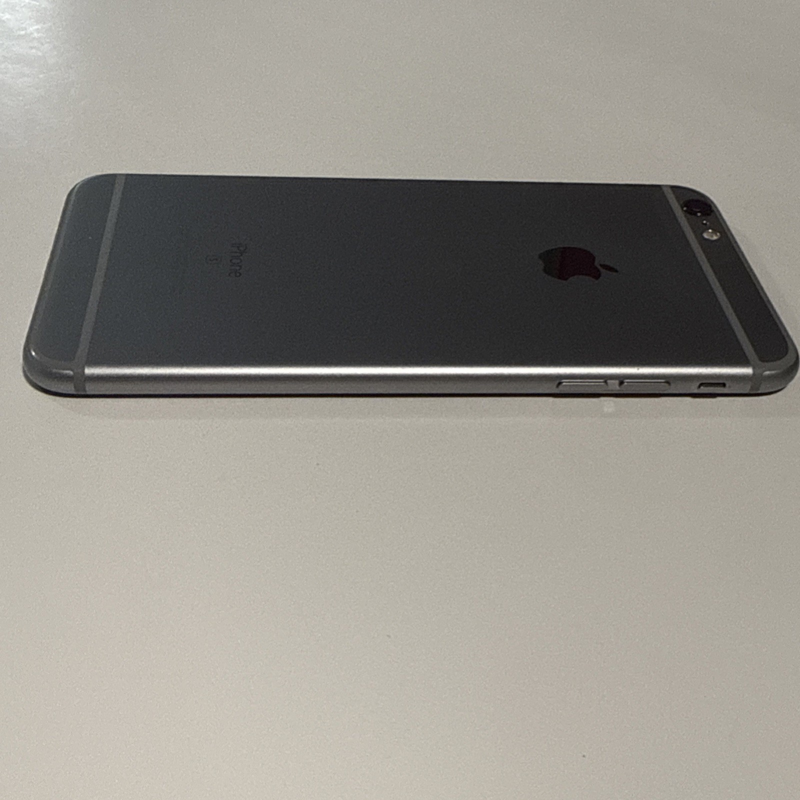 Apple iPhone 6s Plus (A1687) Space Gray 64GB (Unlocked) B Grade w/ OtterBox