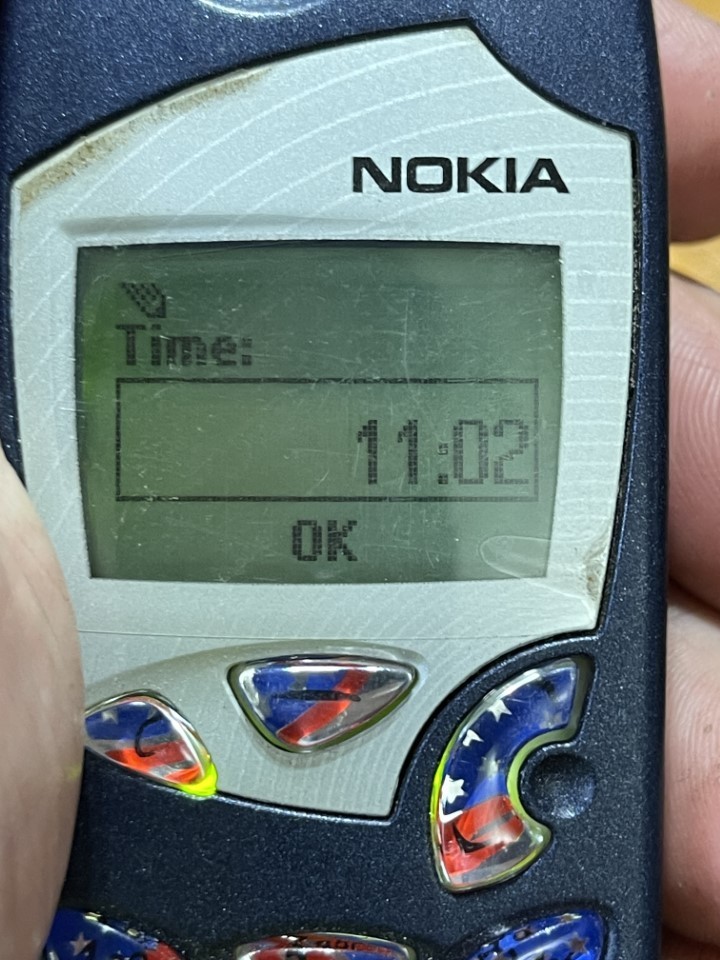 Vintage Nokia 5165 Blue Cingular+ with American flag keys Powers up