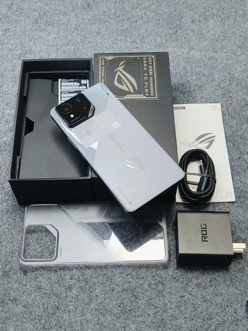 Asus ROG Phone 8 5G 6.78″ 50MP Android Google Play Global 12+256GB RAM