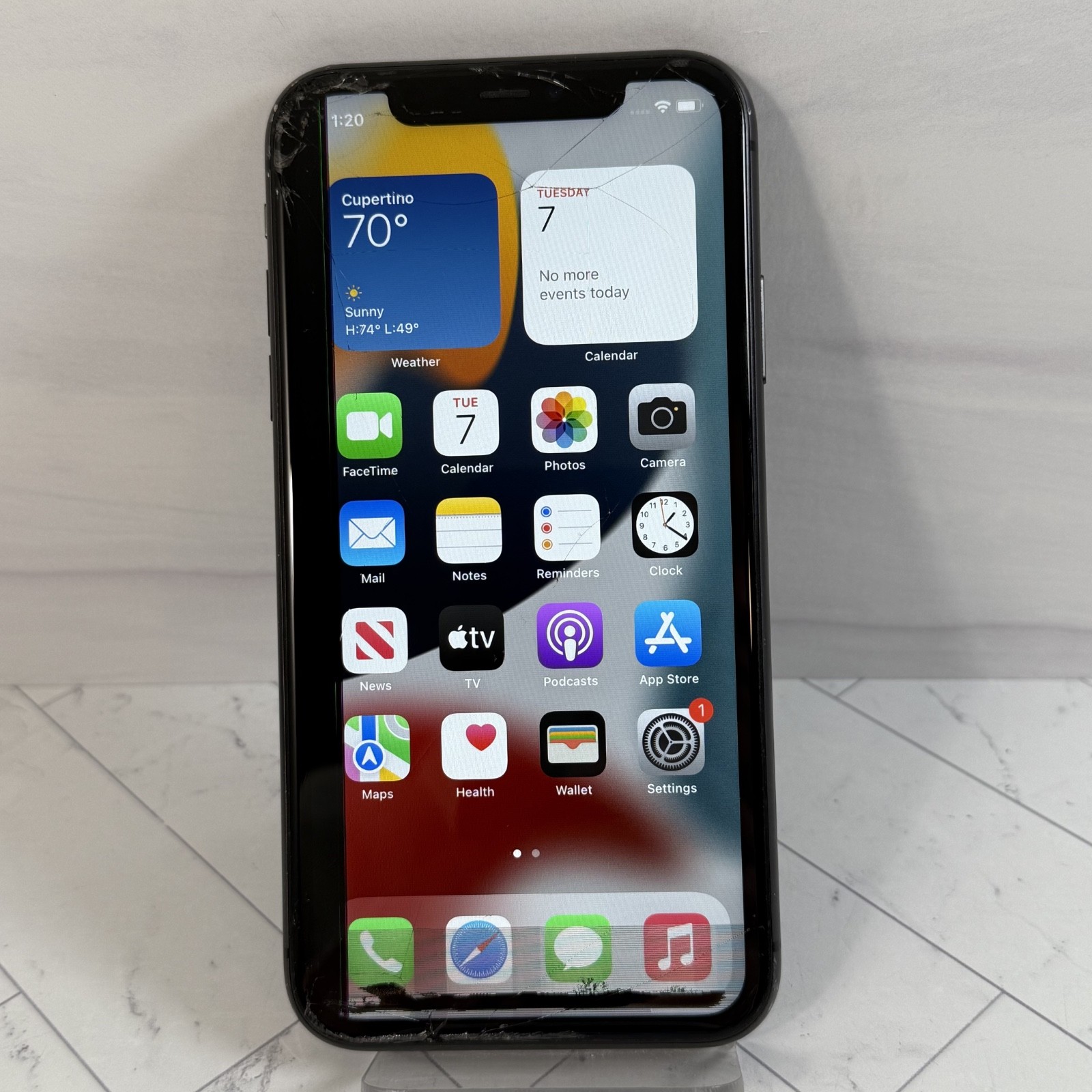 Apple iPhone 11 64GB Black A2111 T-Mobile Cracked Screen LCD and Back #H284