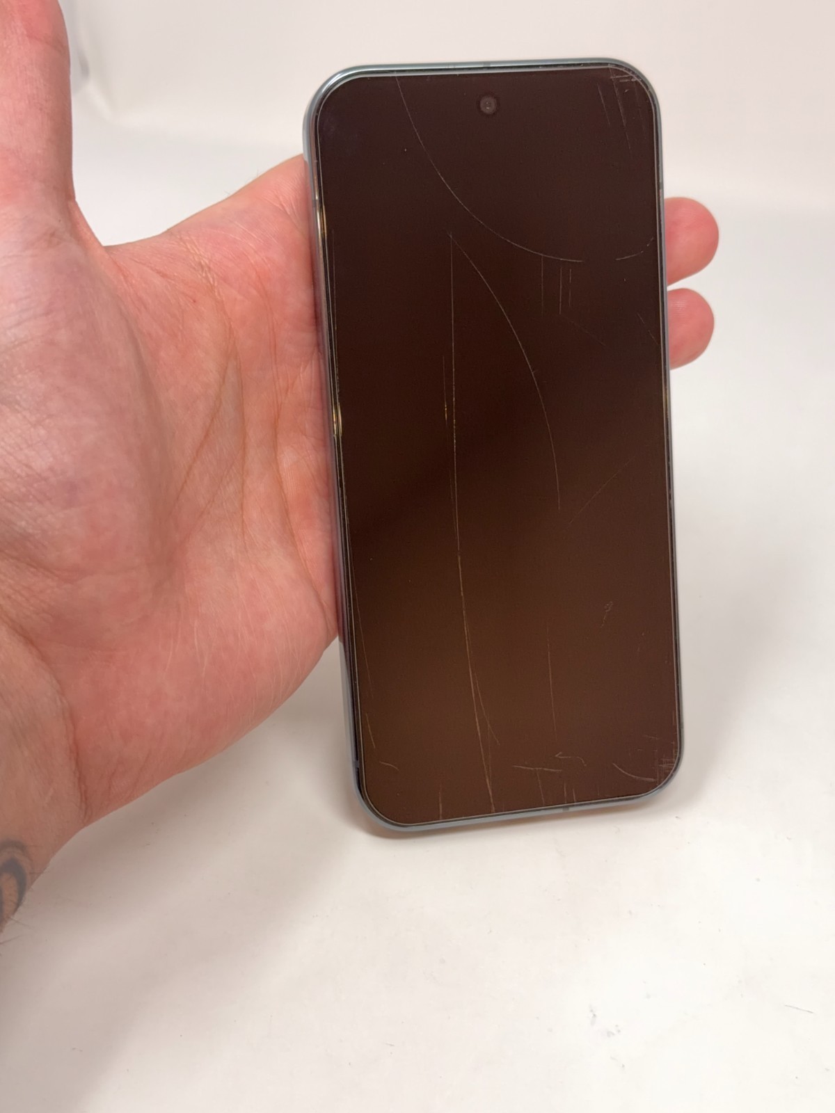 Google Pixel 10 Pro (GEHN3) – 1TB Unlocked Obsidian 100% Battery Warranty – Fair