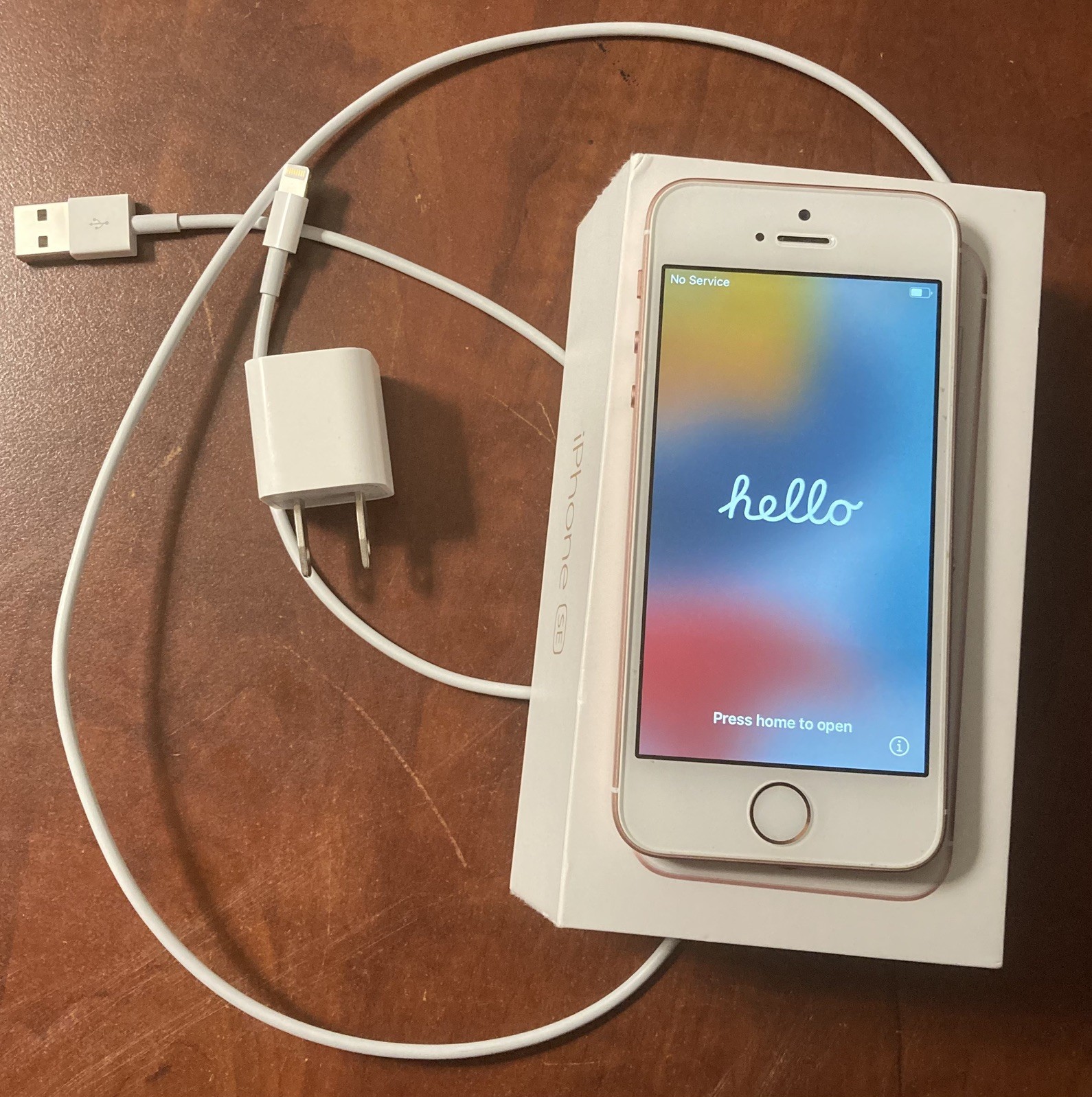 Apple iPhone SE 1st Gen 32GB Unlocked Rose Gold Good Condition