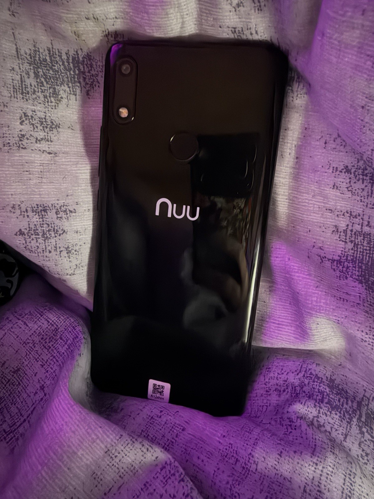 NUU X6 Plus-(S6003L) – 4G LTE Smartphone – 32 GB – Black – (Unlocked) – USED