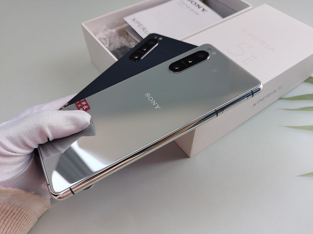Boxed Sony Xperia 5 II (Unlocked) 128GB 6.1″ 12MP Android microSDXC Smartphone