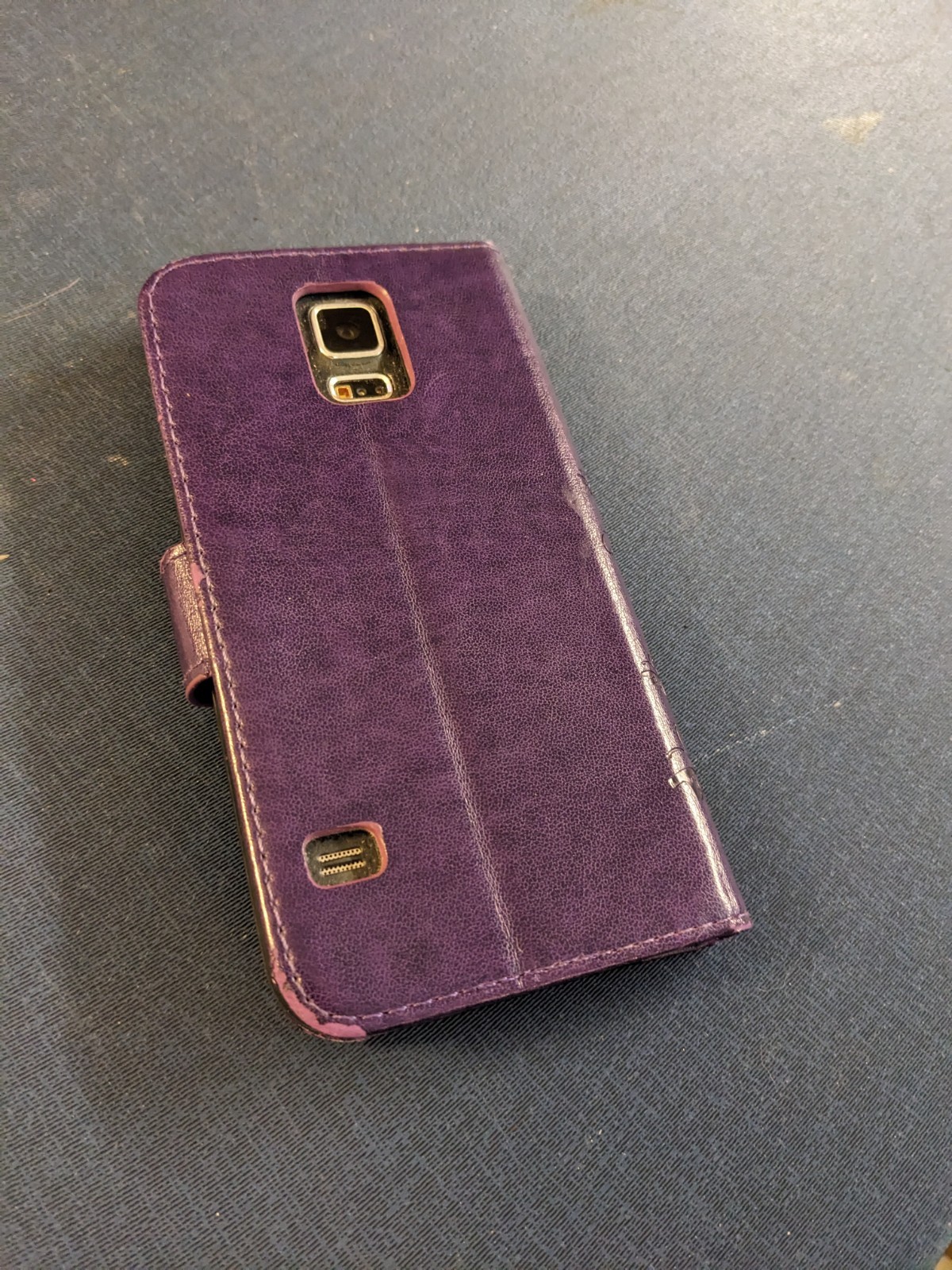 Samsung SM-G900V Galaxy S5 Verizon Phone (purple)