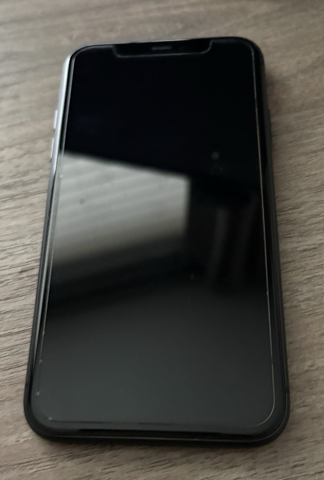 Apple iPhone 11 Black Verizon iOS Wi-Fi Bluetooth NFC Smartphone