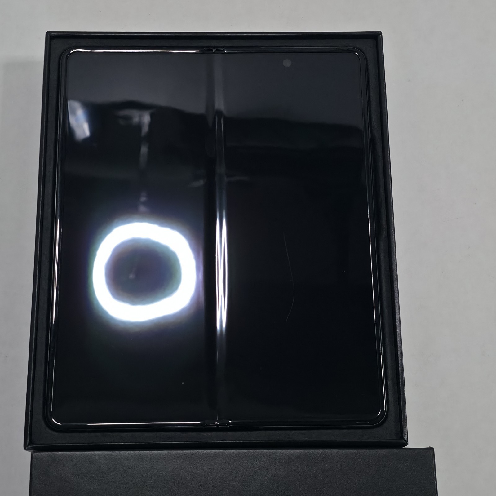 Samsung Galaxy Z Fold3 5G 256GB (Unlocked) Green – Fair