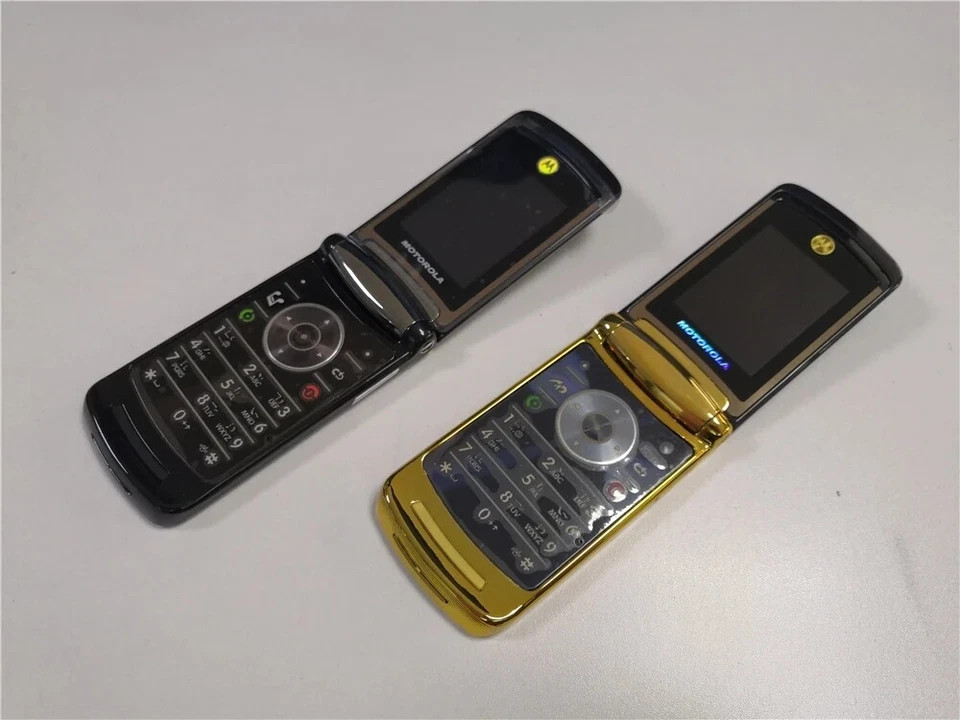 Unlocked Classic Motorola Razr 2 V8 2GB 2.0MP Flip Java Cell Mobile Phone
