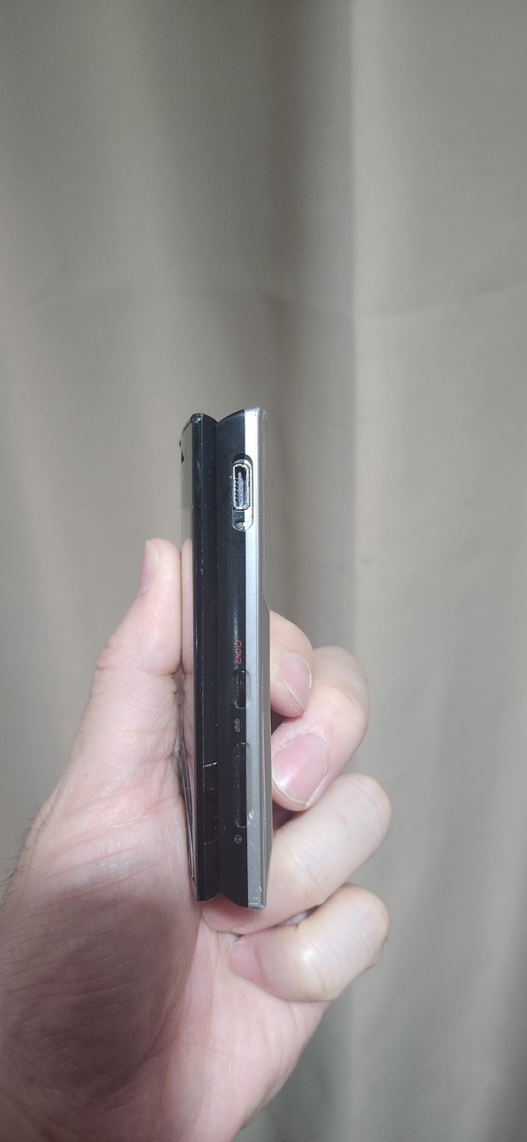 [VINTAGE] 2006 SKY Flip/Slide Phone Rare Y2K Aesthetic Retro Tech South Korea