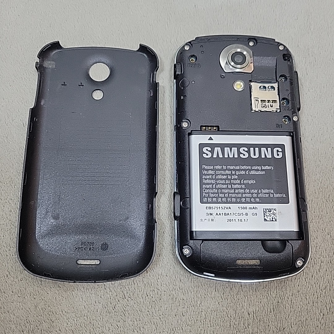 Samsung Epic 4G SPH-D700 Sprint Android Phone Purple Screen READ Good Movie Prop