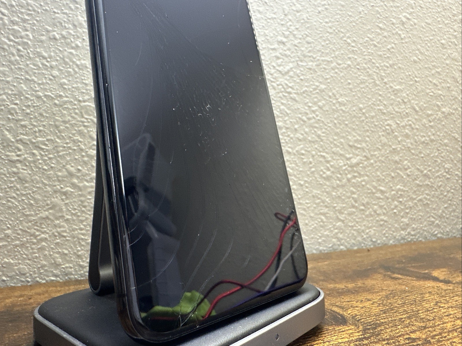 Apple iPhone XS Max 256GB Space Gray A1921 – T-Mobile Locked